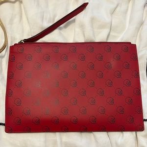 Gucci Ghost Hamlet Skull Zip Pouch in Hibiscus Red